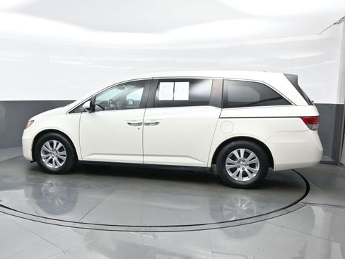 Used 2016 Honda Odyssey SE image 3