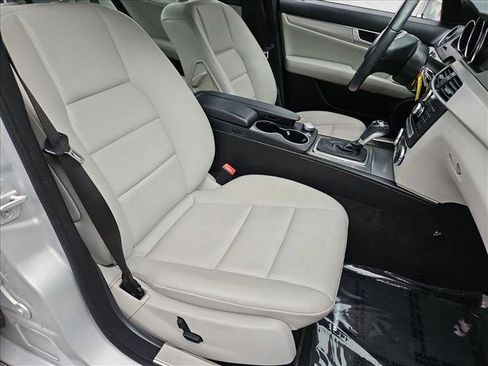Used 2014 Mercedes-Benz C 250 Sedan image 21