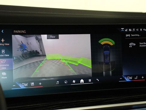 Used 2025 BMW 740i image 13