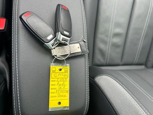 Used 2023 Audi Q4 e-tron Premium Plus w/ Premium Plus image 60