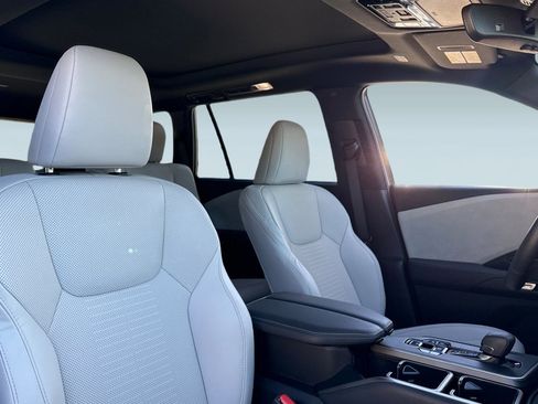 Certified 2025 Lexus TX 350 AWD image 29