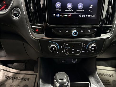 Used 2020 Chevrolet Traverse LT w/ LPO, Floor Liner Package FWD image 17