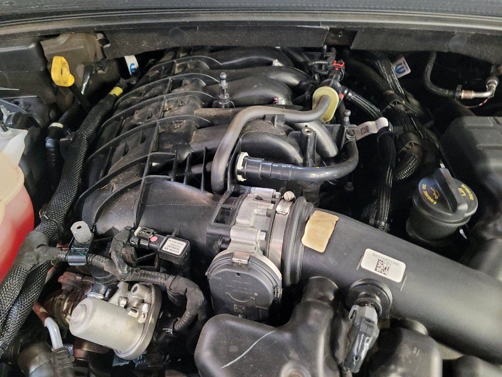 Used 2022 Jeep Grand Cherokee L Limited RWD image 30