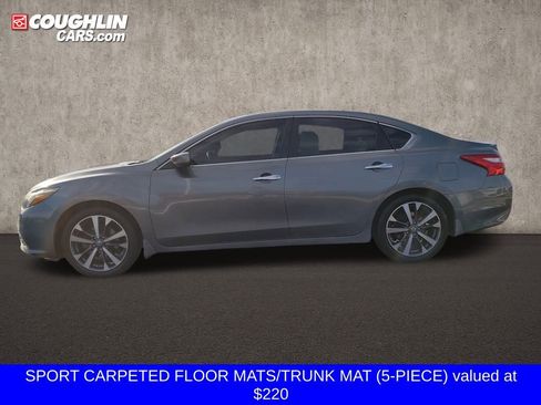 Used 2016 Nissan Altima 2.5 SR w/ LED Appearance Package image 2