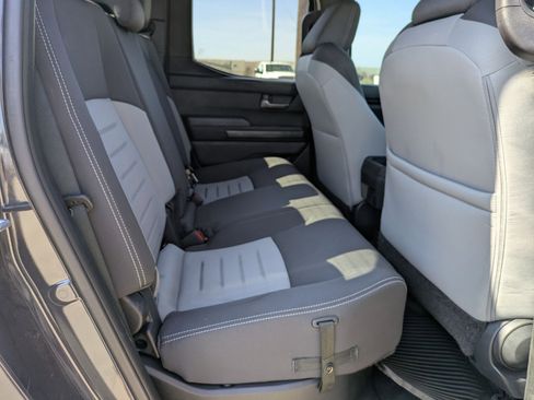 Used 2025 Toyota Tacoma TRD Sport image 25