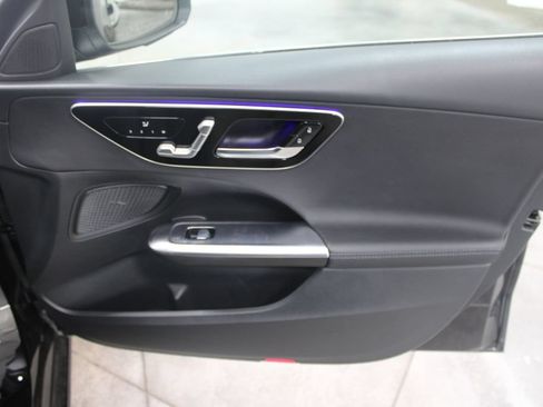 Used 2025 Mercedes-Benz C 300 Sedan image 24