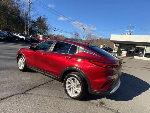 Used 2024 Buick Envista Preferred w/ Convenience II Package image 7
