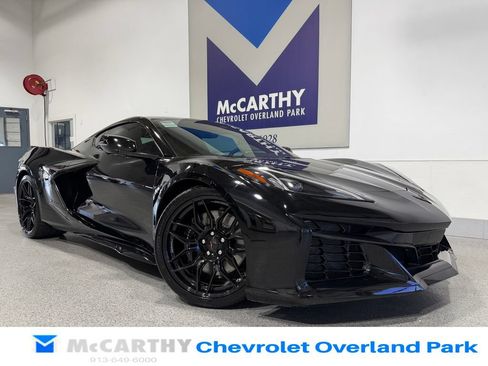 Used 2024 Chevrolet Corvette Z06 RWD image 11