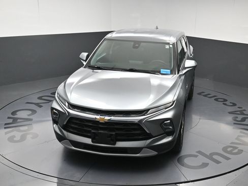 Used 2023 Chevrolet Blazer LT FWD image 34