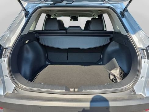 Used 2023 Toyota Corolla Cross XLE FWD image 27
