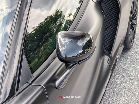Used 2020 McLaren GT RWD image 28