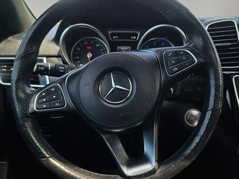 Used 2018 Mercedes-Benz GLS 550 4MATIC image 31