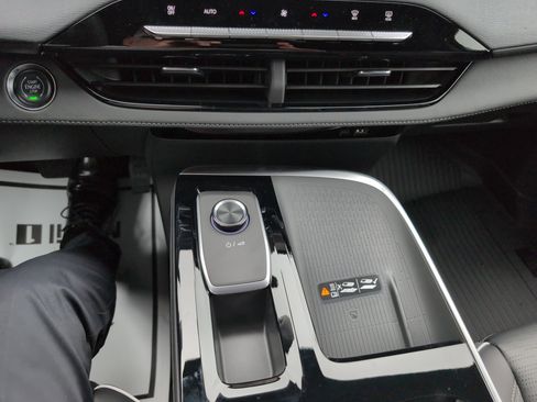 New 2026 Buick Enclave Sport Touring w/ LPO, Floor Liner Package image 22