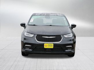 Certified 2024 Chrysler Pacifica Touring-L video 2