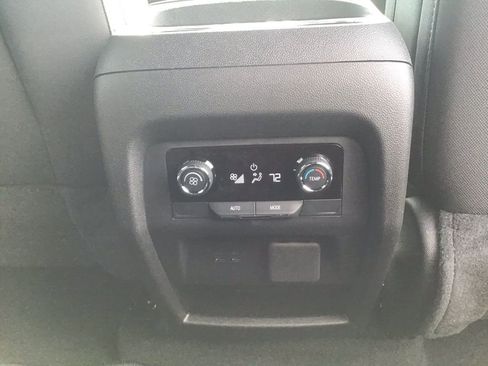 New 2026 Chevrolet Traverse LT w/ Enhanced Driving Package FWD image 19