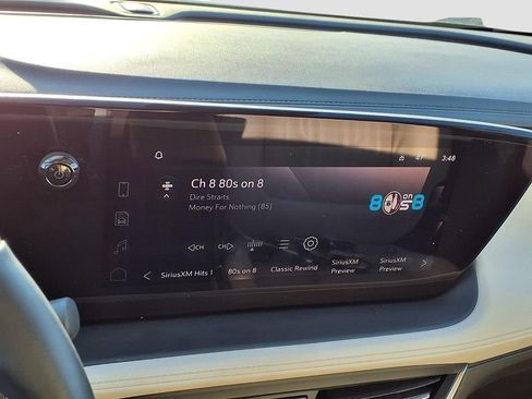 Used 2024 Buick Encore GX Avenir image 9