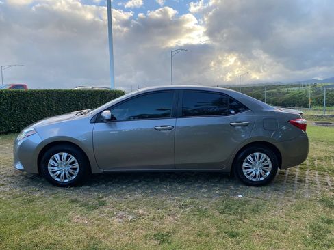 Used 2015 Toyota Corolla LE FWD image 22