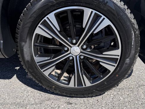 Used 2018 Mitsubishi Eclipse Cross SE image 17