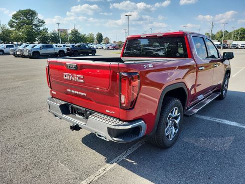 New 2026 GMC Sierra 1500 SLT w/ SLT Premium Package image 3