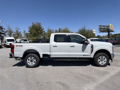 New 2026 Ford F250 XLT w/ XLT Premium Package AWD/4WD image 4