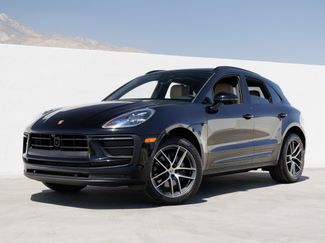 Certified 2025 Porsche Macan image 1