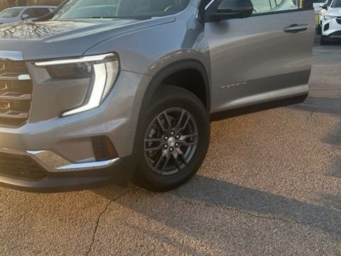 Used 2025 GMC Acadia Elevation AWD/4WD image 35