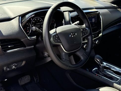 Used 2023 Chevrolet Traverse Premier w/ Redline Edition FWD image 9