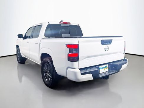 Used 2025 Nissan Frontier SV w/ SV Convenience Package RWD image 7
