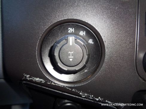 Used 2014 Ford F250 XL w/ Power Equipment Group image 11