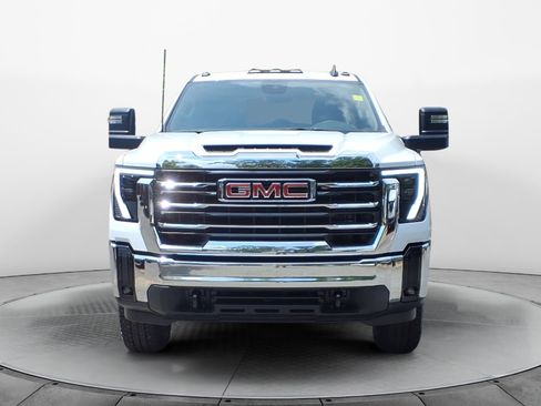 New 2025 GMC Sierra 2500 SLE w/ SLE Value Package; image 2