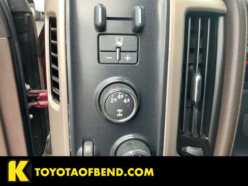 Used 2016 GMC Sierra 3500 Denali w/ Duramax Plus Package image 25