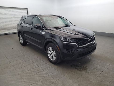 Used 2022 Kia Sorento LX AWD/4WD image 13