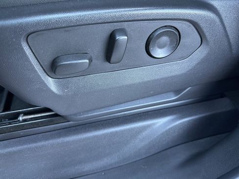 Used 2022 Chevrolet Silverado 1500 LT Trail Boss image 36