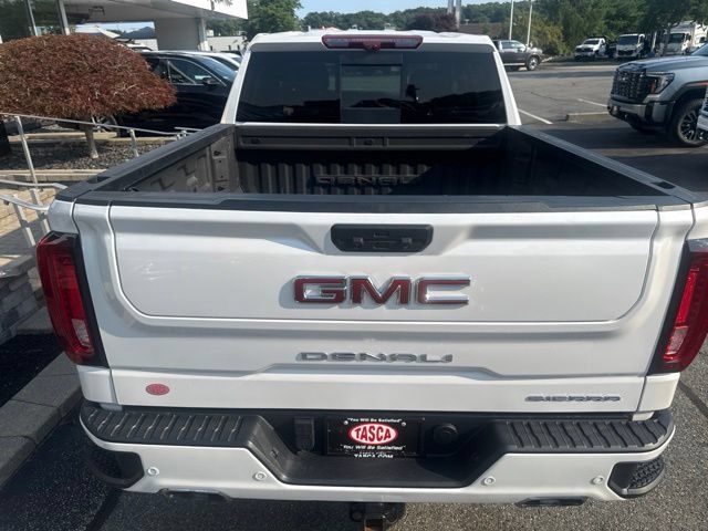 Used 2024 GMC Sierra 1500 Denali w/ Denali Reserve Package AWD/4WD image 10