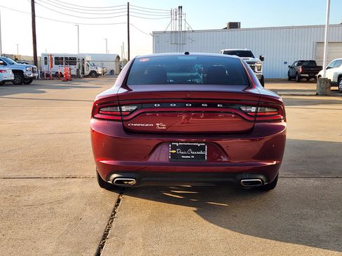 Used 2020 Dodge Charger SXT image 7