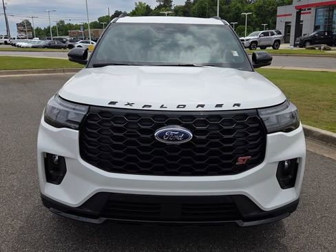 Used 2025 Ford Explorer ST w/ Sun And Sound Package RWD image 2