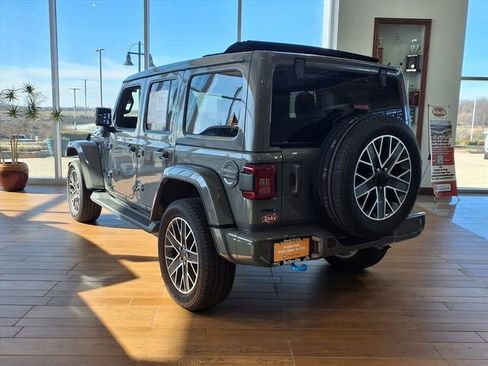 Certified 2022 Jeep Wrangler Unlimited Sahara image 2