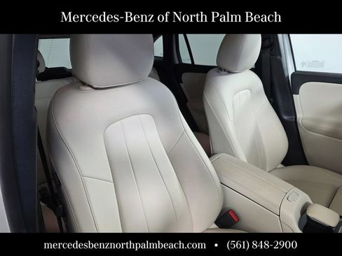 Used 2023 Mercedes-Benz GLA 250 image 30