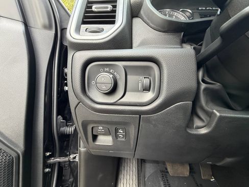 Used 2025 RAM 1500 Big Horn AWD/4WD image 21