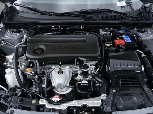 Used 2025 Honda Civic Sport image 11