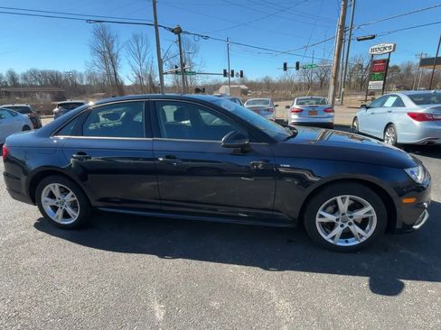 Used 2018 Audi A4 2.0T Premium w/ Convenience Package image 9