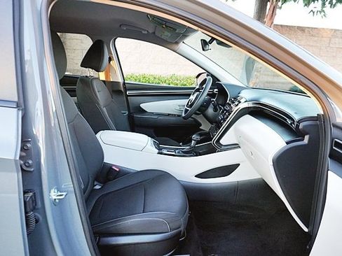 Certified 2024 Hyundai Tucson SEL image 11