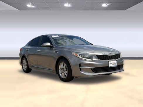 Used 2018 Kia Optima LX FWD image 7