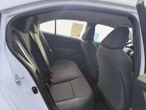 Used 2022 Toyota Corolla LE image 18