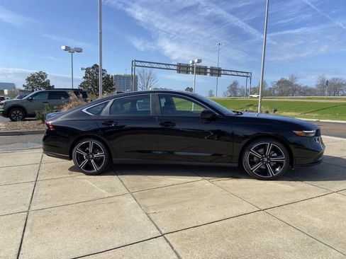 New 2025 Honda Accord Sport image 12