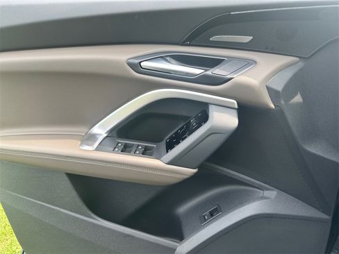 New 2025 Audi Q5 Premium Plus image 25