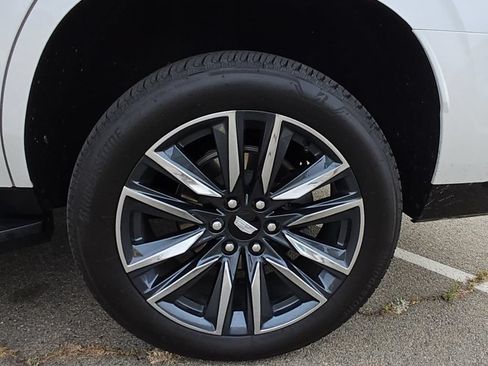 Used 2024 Cadillac Escalade Sport AWD/4WD image 6