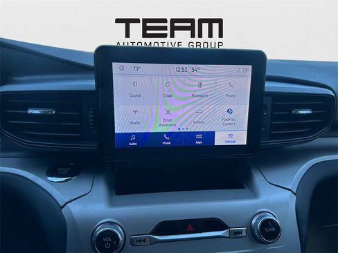 Used 2023 Ford Explorer XLT image 12