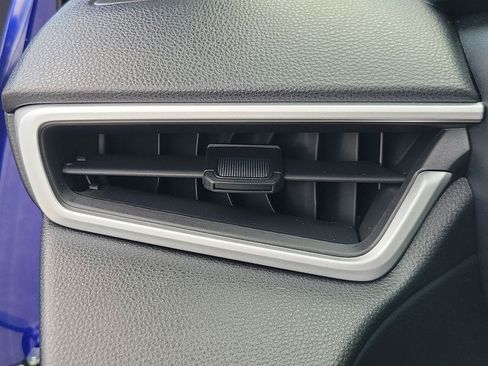 Used 2025 Toyota Corolla Cross LE w/ Moonroof Package FWD image 31
