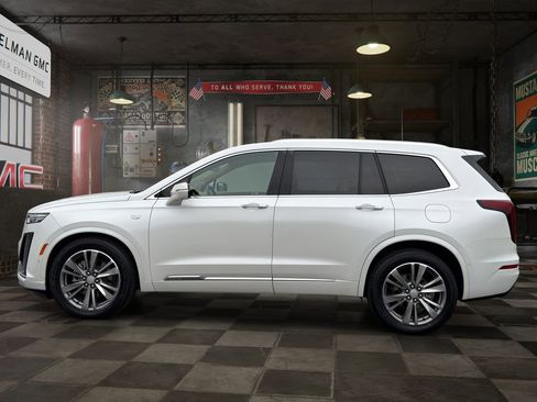 Certified 2021 Cadillac XT6 Premium Luxury w/ Platinum Package FWD image 6